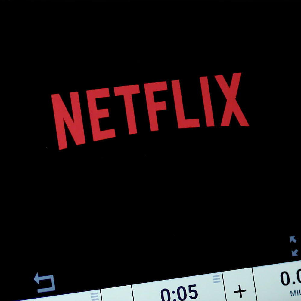 CONNECTIVITY AND ENTERTAINMENT OPTIONS